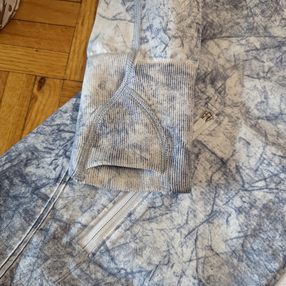 Lululemon Ebb to Train Jacket in wash White/Luna - Picture 10 of 10